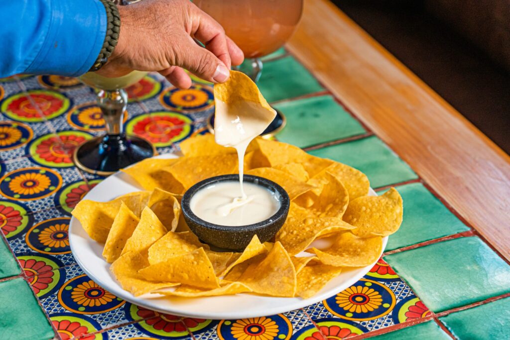 Chips with queso dip